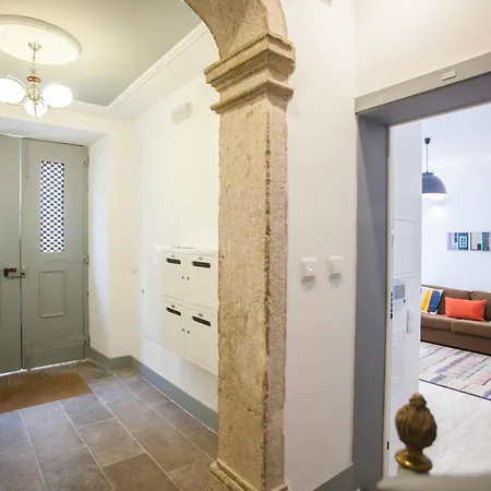 Appartamento Typical And Cosy Lisbona